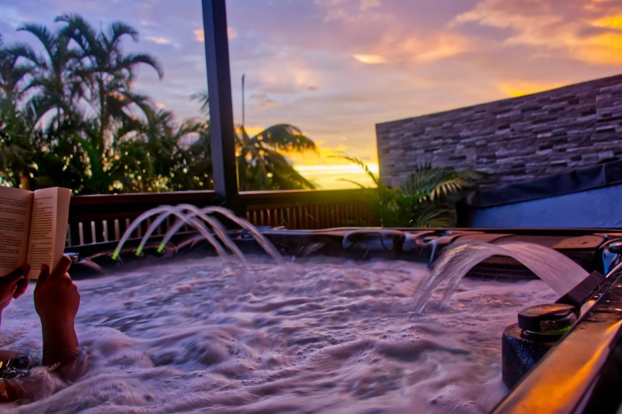 Ka Hema - Maison Entiere Avec Jacuzzi Et Vue Sur Mer Сен-Жозеф Екстериор снимка